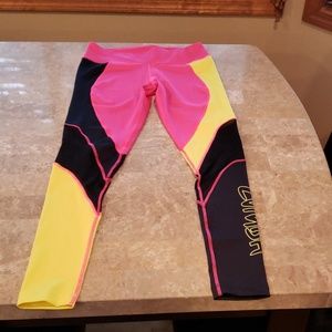 😍😍Zumba leggings!! Beautiful mesh leg leggings.
